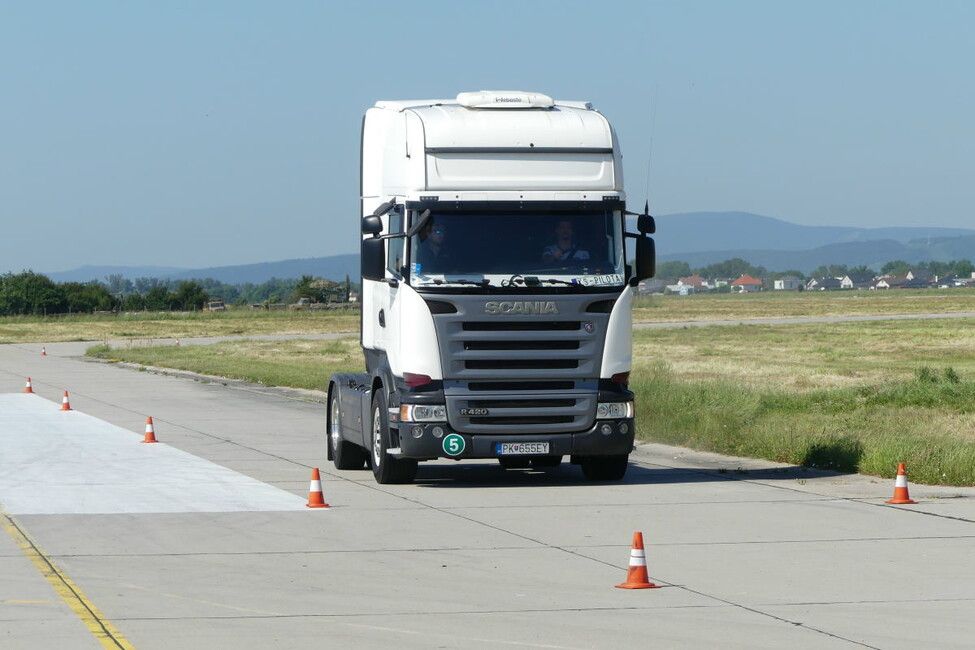 Jazda na kamióne na letisku Trenčín